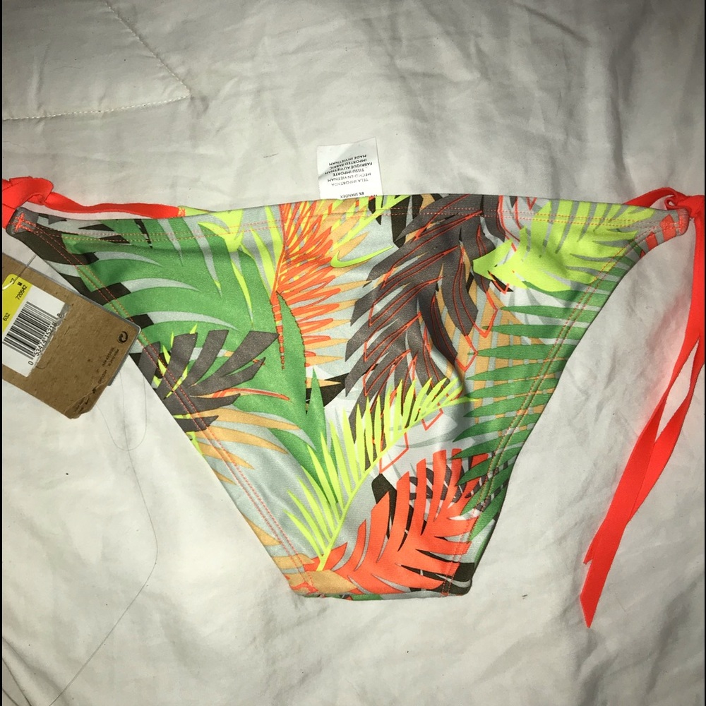 NWT Nike Sport bikini bottoms - Picture 4 of 4